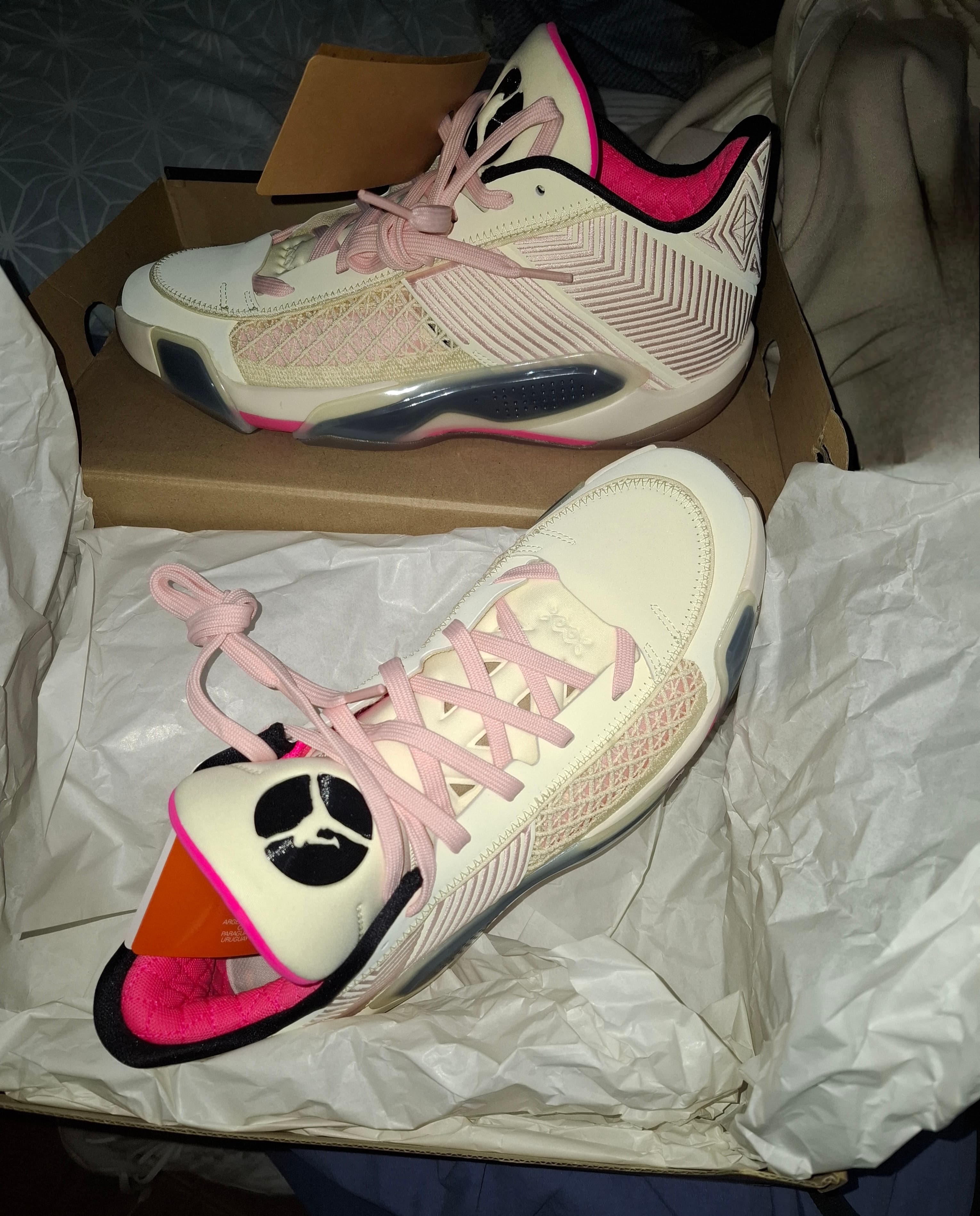 AIR JORDAN XXXVIII LOW COCONUT MILK/BLACK-ATMOSPHERE