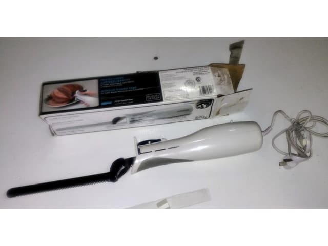 Cuchillo Eléctrico Black+Decker EK701