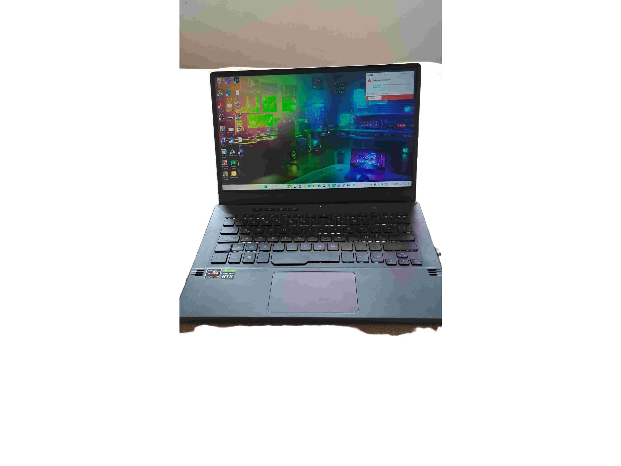 NOTEBOOK ASUS ROG ZEPHYRUS G14 GA401QM EW GB RAM Y 4 TB SSD.