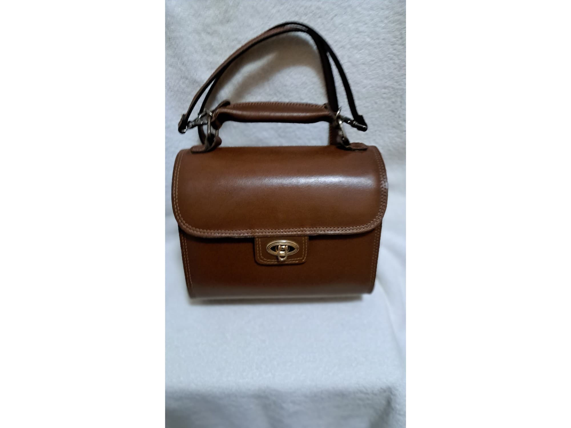 Cartera Bandolera de cuero rigido marron
