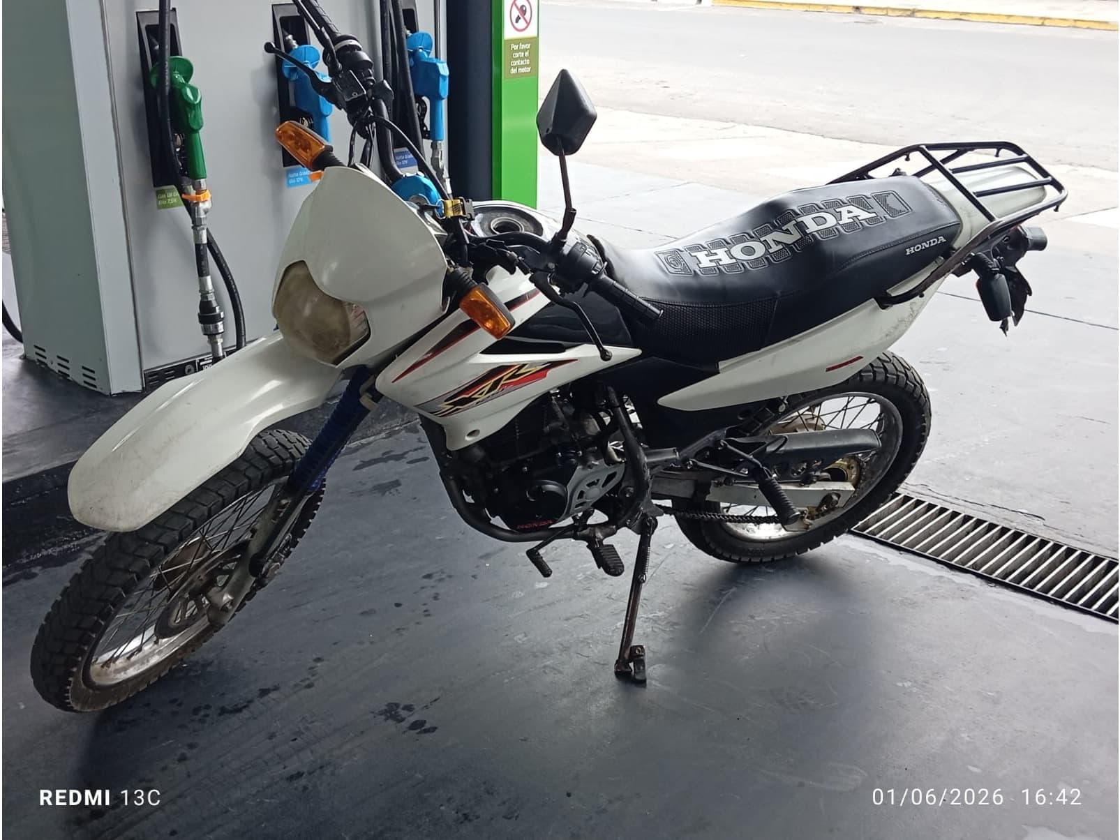Vendo moto honda xr modelo