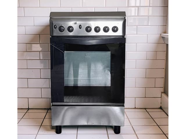 COCINA INDESIT A GAS MODELO KG3 21 S ACERO INOXIDABLE
