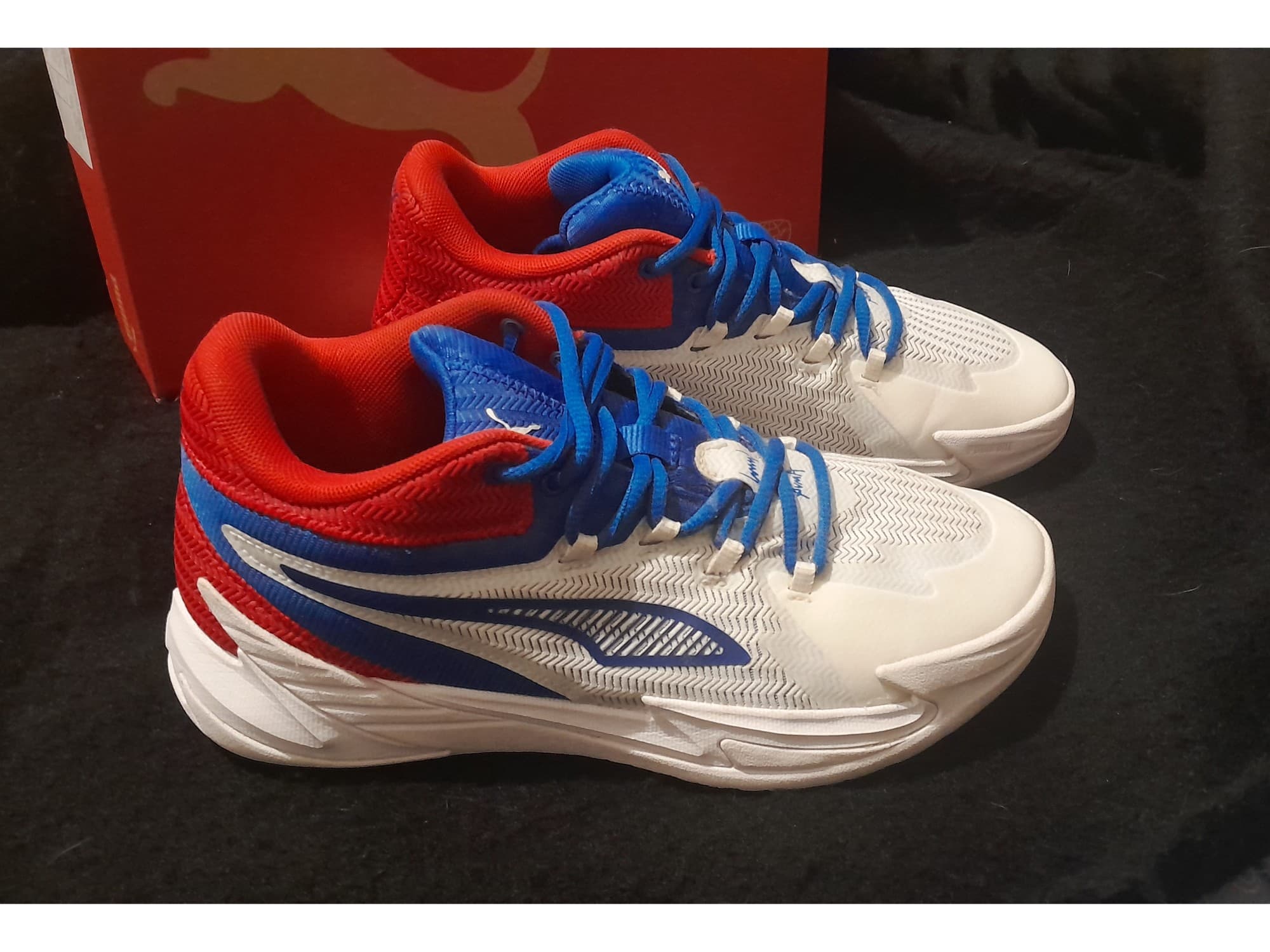 Zapatillas de Basquet Puma Dagger "White-Mountain Blue" Talle 39