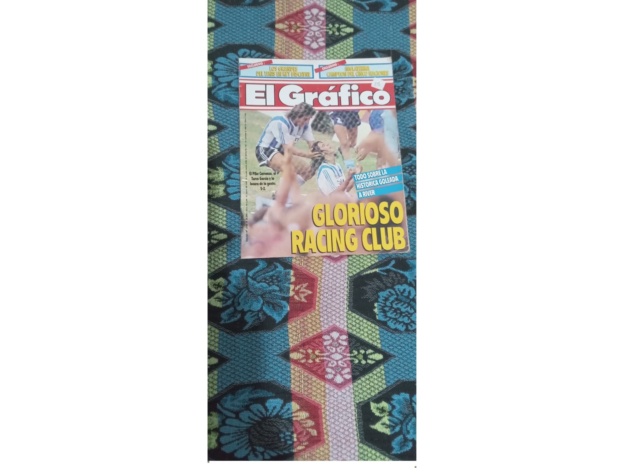 Vendo lote de 9 revistas de El Gráfico décadas del 80 y 90 de Racing Club de Avellaneda