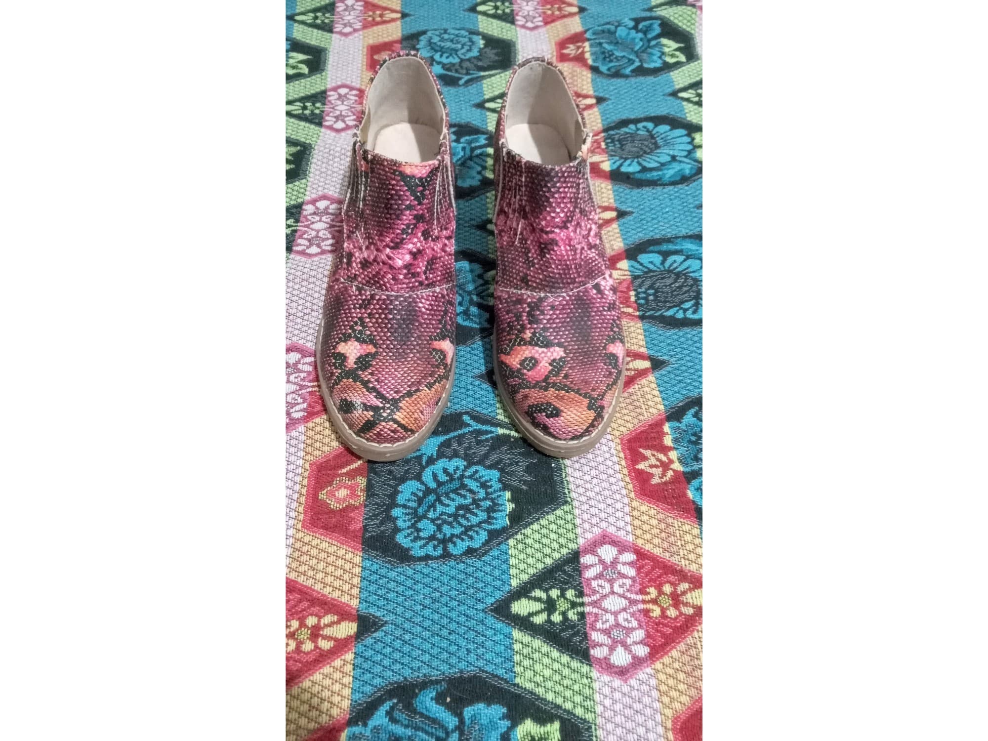 Vendo Botas Texanas cortas de Mujer talle 38 nuevas sin uso
