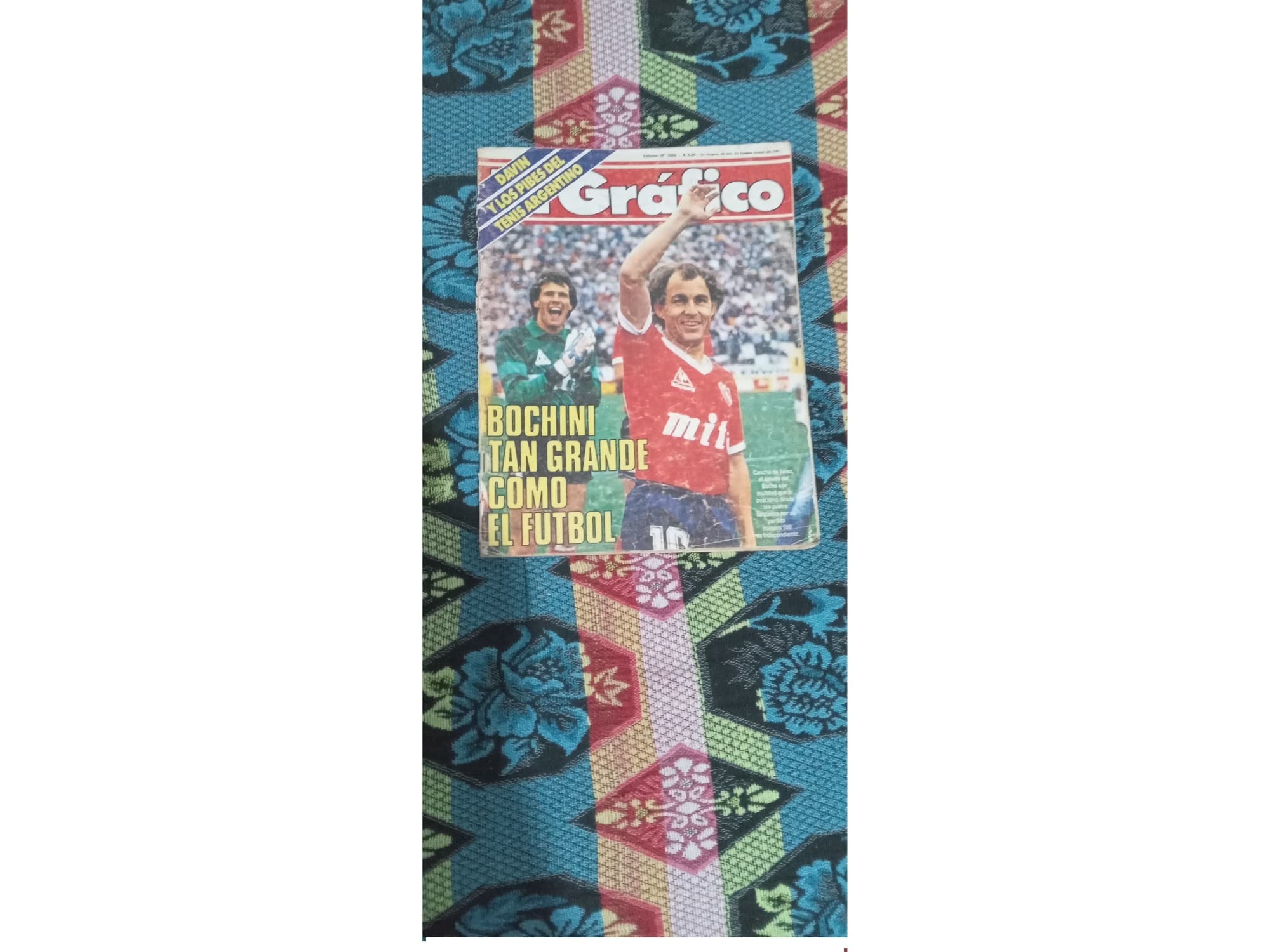 Vendo lote de 10 revistas de El Gráfico décadas del 80 y 90 de Independiente de Avellaneda