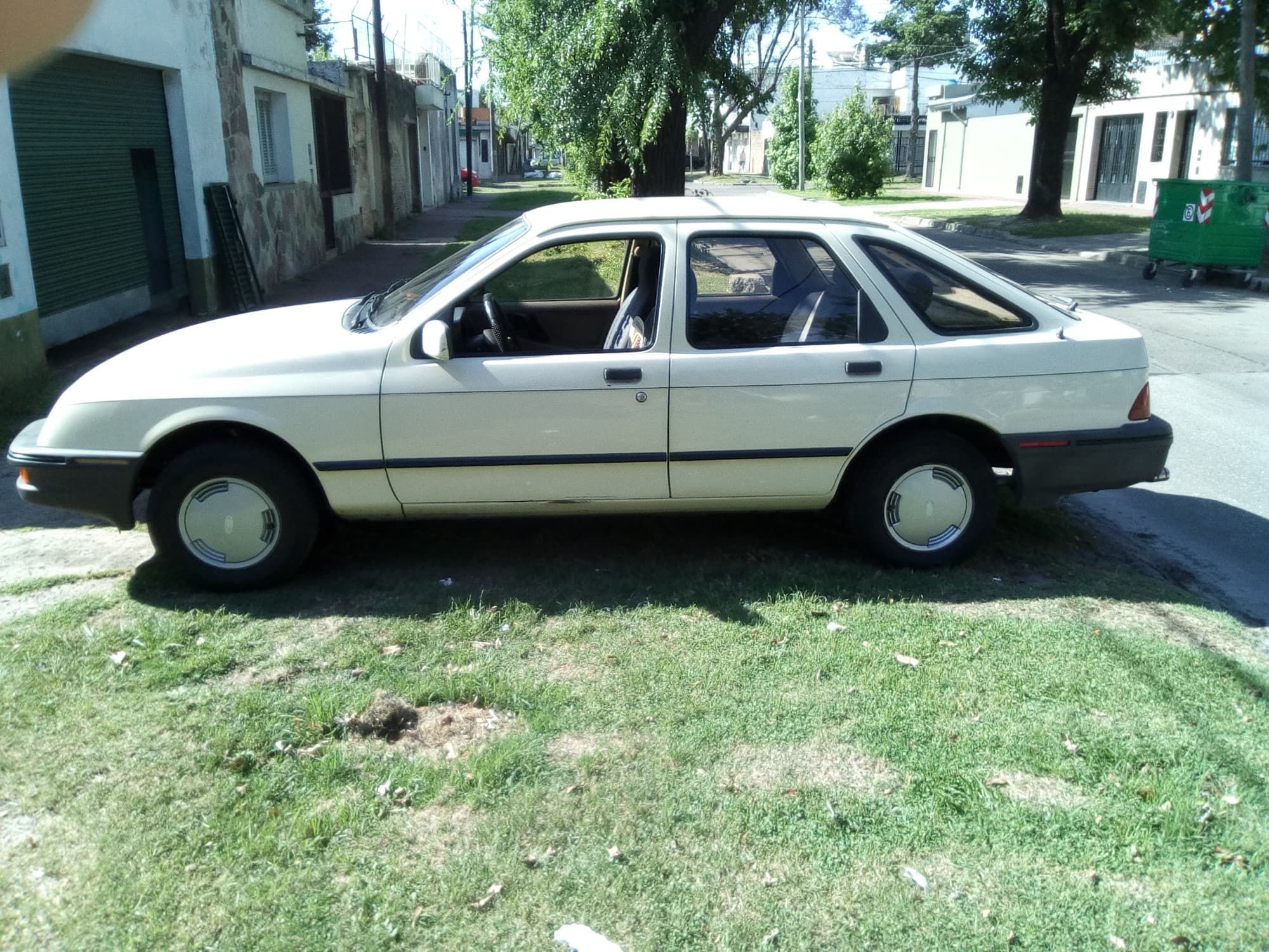 VDO : FORD SIERRA 1986 MOTOR 1.6 IMPECABLE ORIGINAL