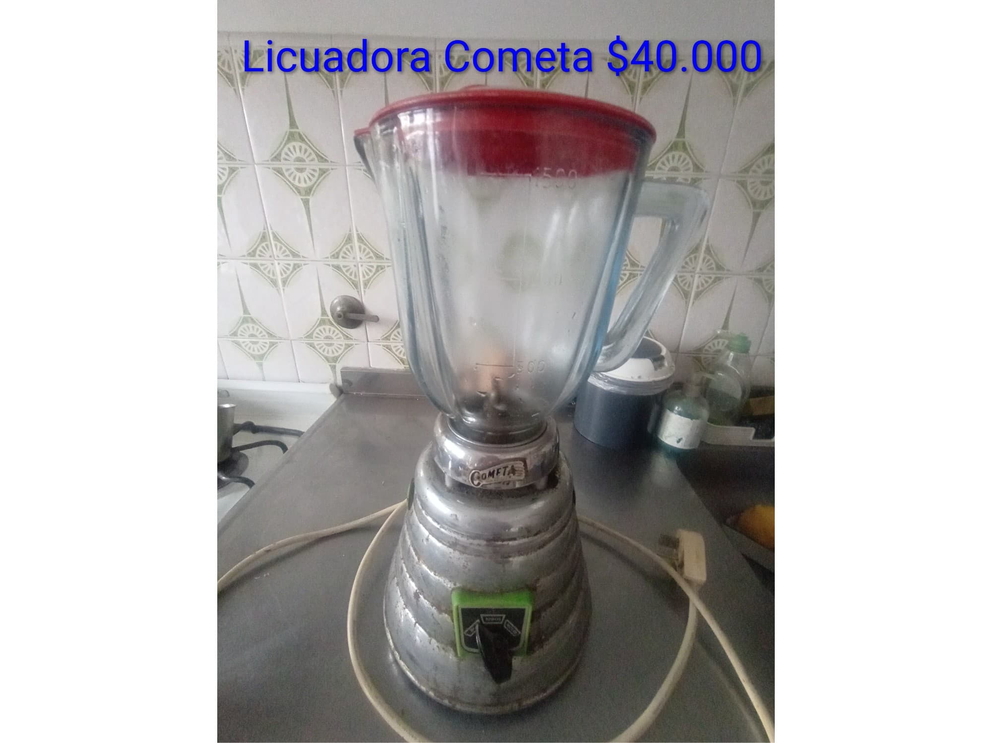 Licuadora Cometa en funcionamiento