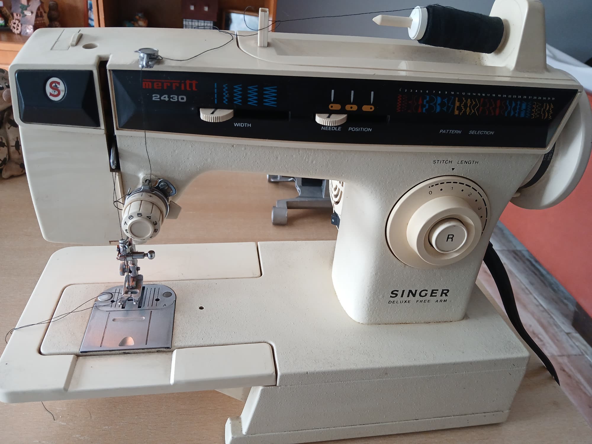 Singer Merritt 2430 Deluxe – Excelente funcionamiento – Múltiples puntadas