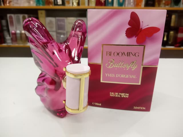 YVES DOREGVAL BLOOMING BUTTERFLY 90 ML alternativo de La Bomba de Carolina Herrera.