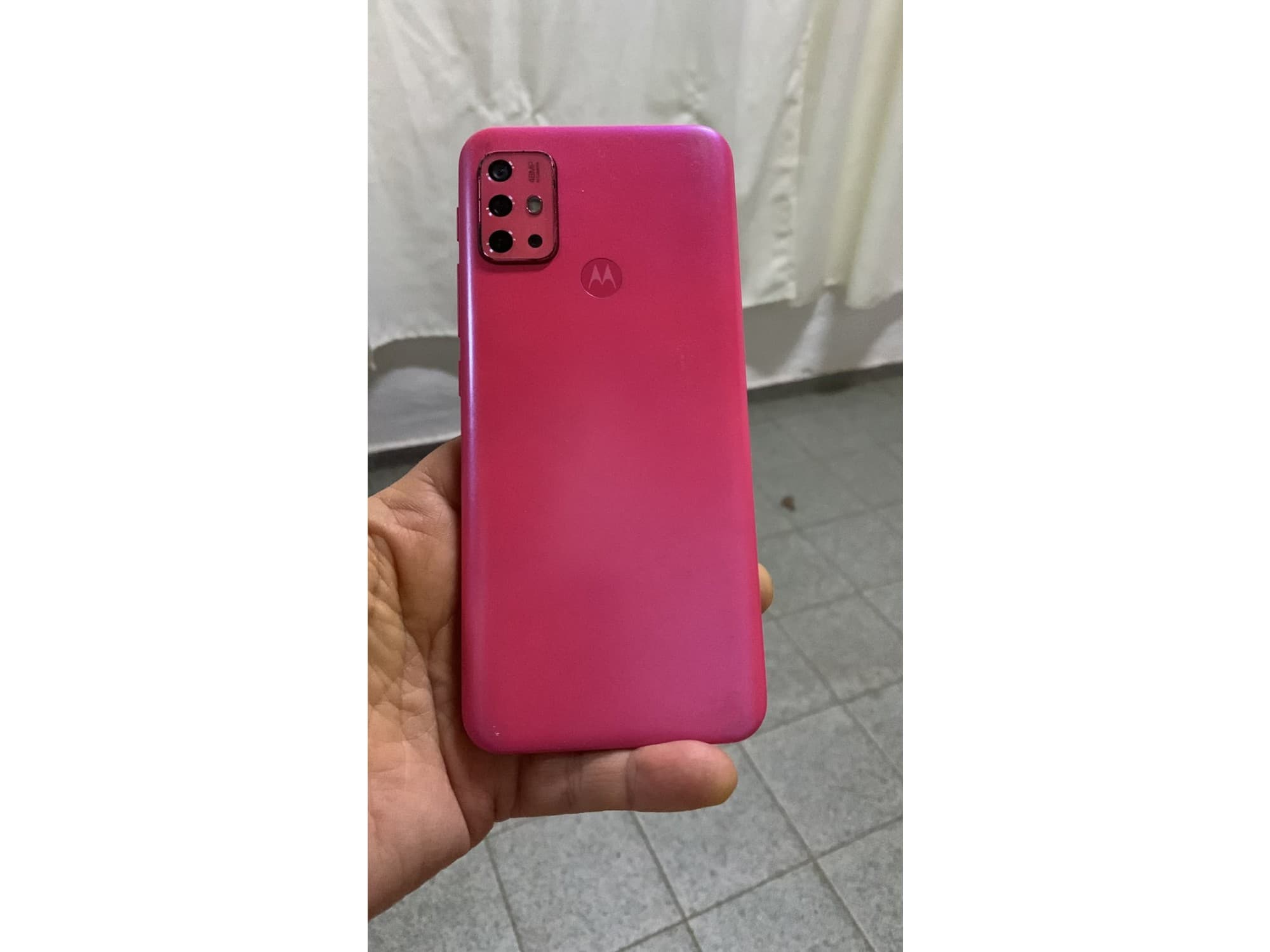 celular motorola G 20