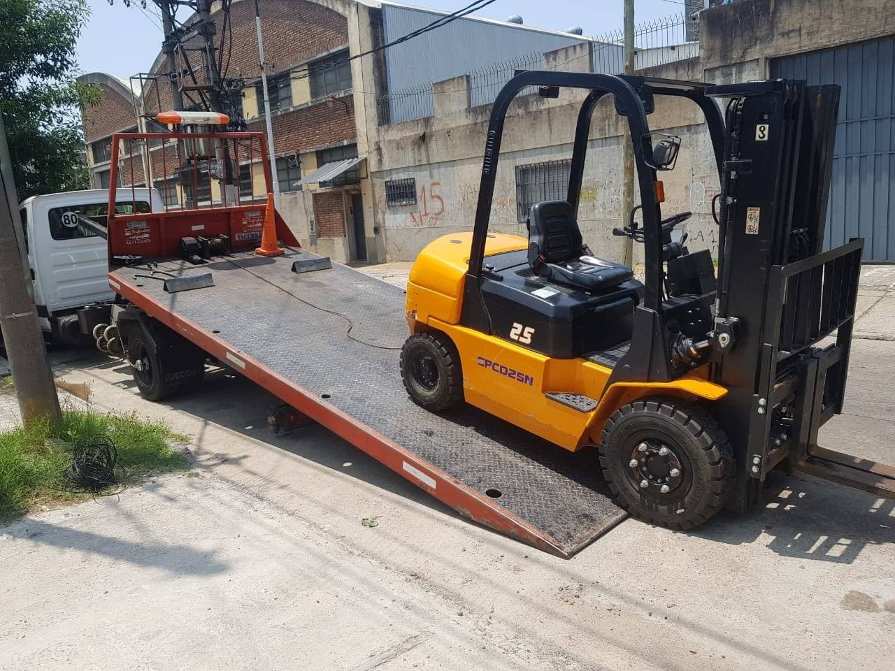 GRUAS EN SAN ISIDRO II7O25-694I LAS 24 HORAS - GBA Y CABA