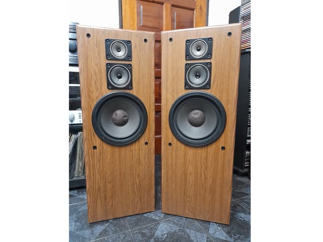 Bafles Sansui S-2100U (3 vías, 100W, 8Ω) Ideal para home audio. HI FI