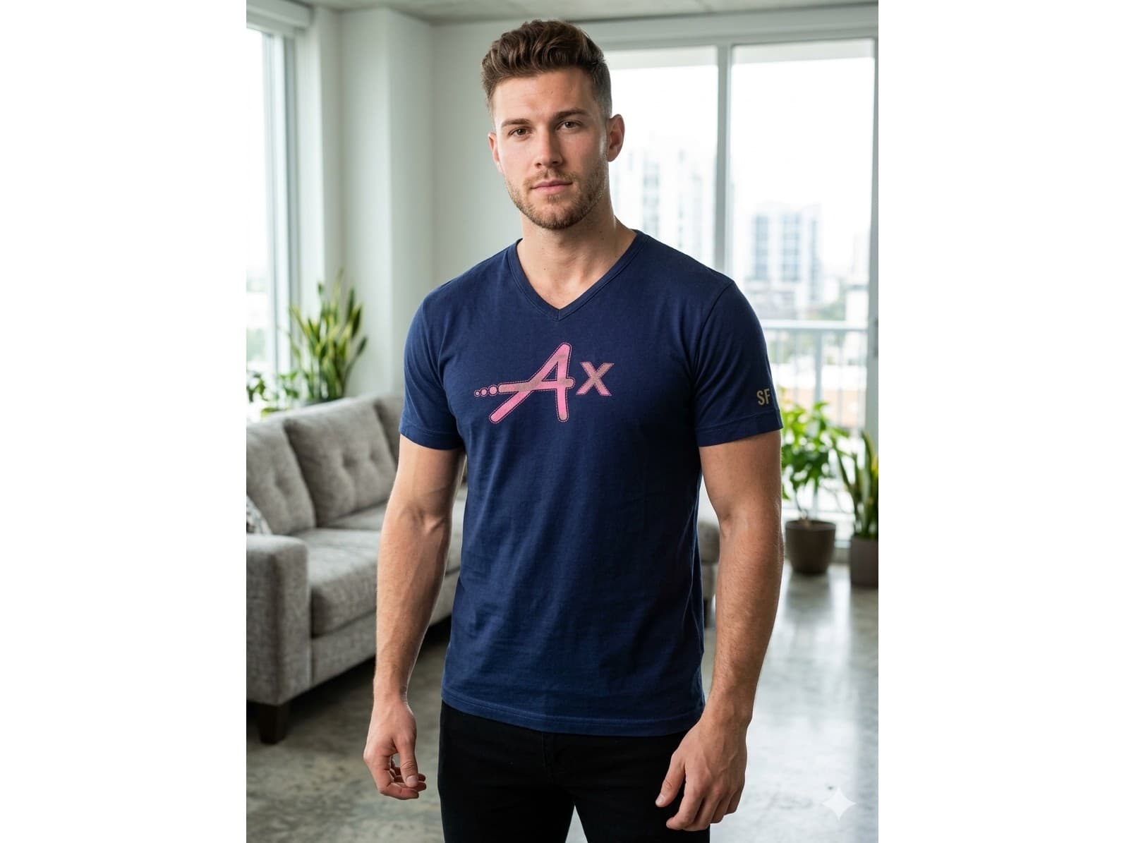 Remera azul escote en V. Unisex