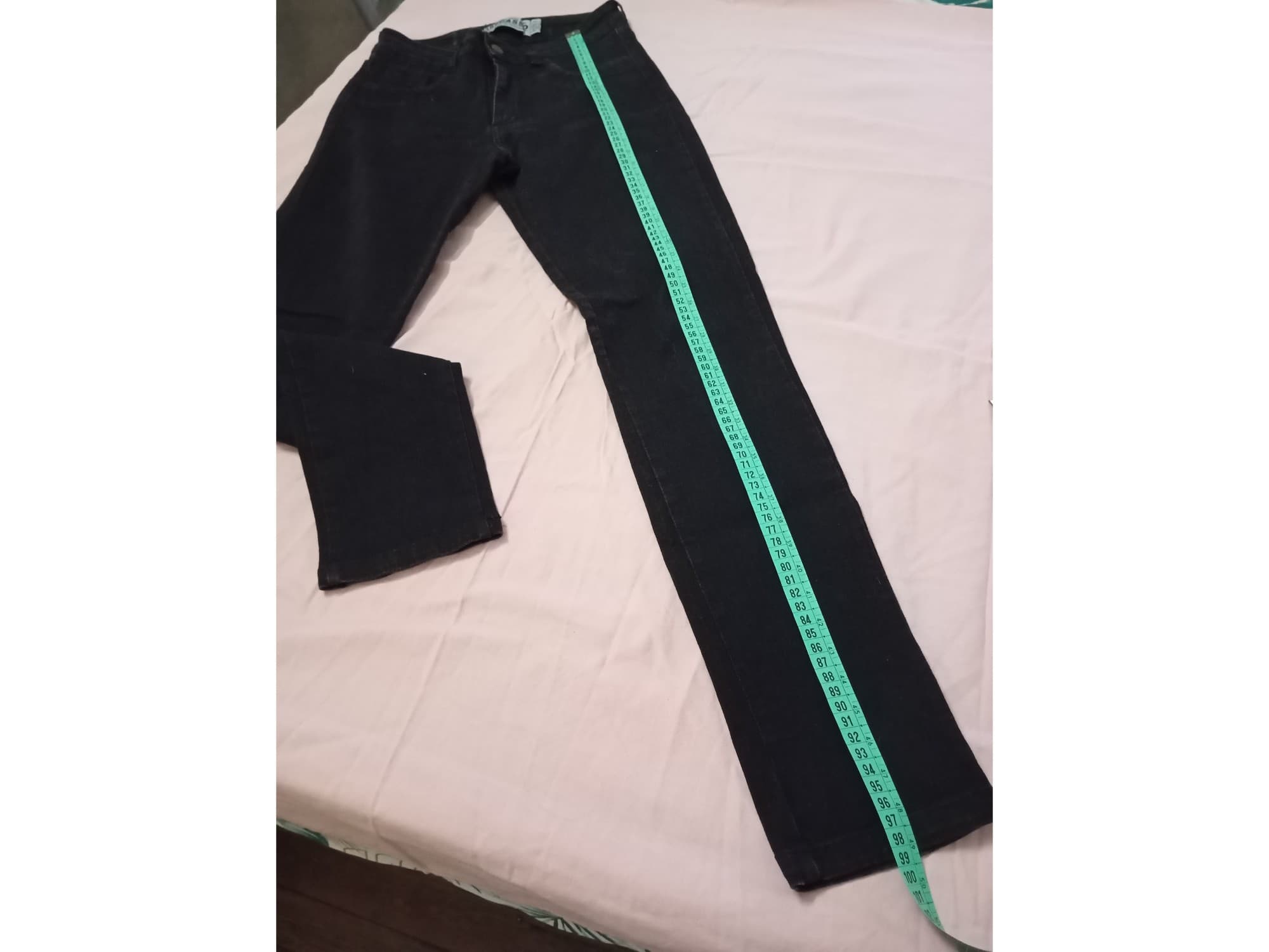 Pantalon, jean chupin semi elastizado. IMPECABLE