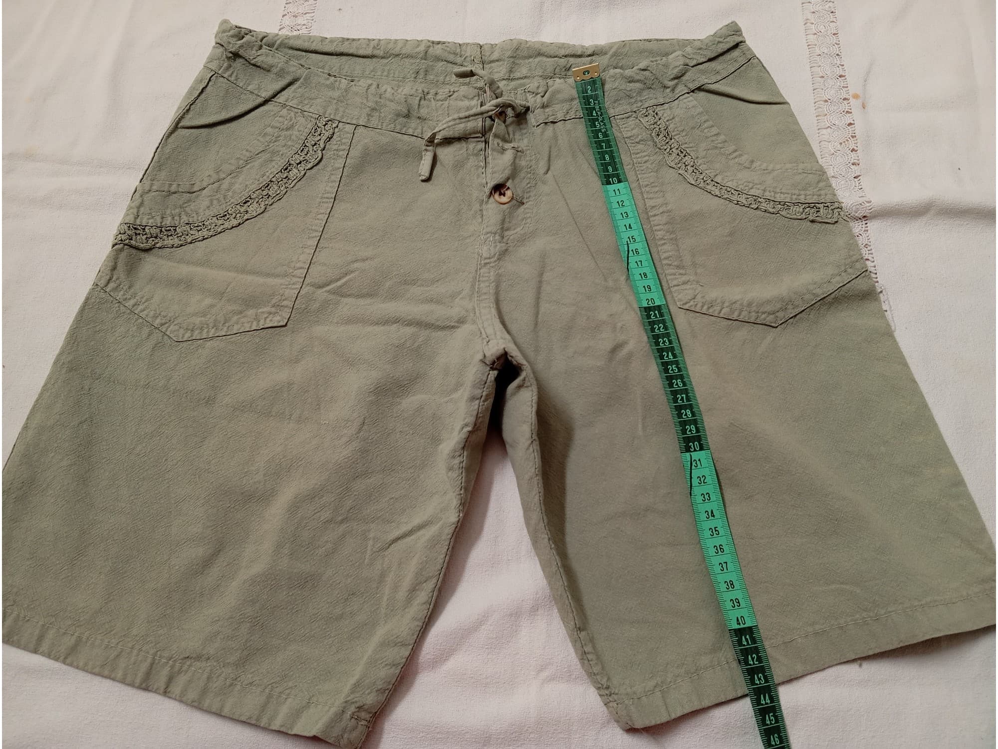 Short, bermuda, verde claro. IMPECABLE