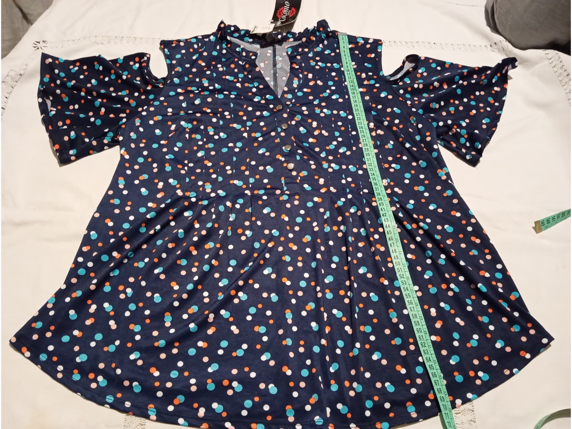 Blusa importada, hombros descubiertos. Amplia. NUEVA