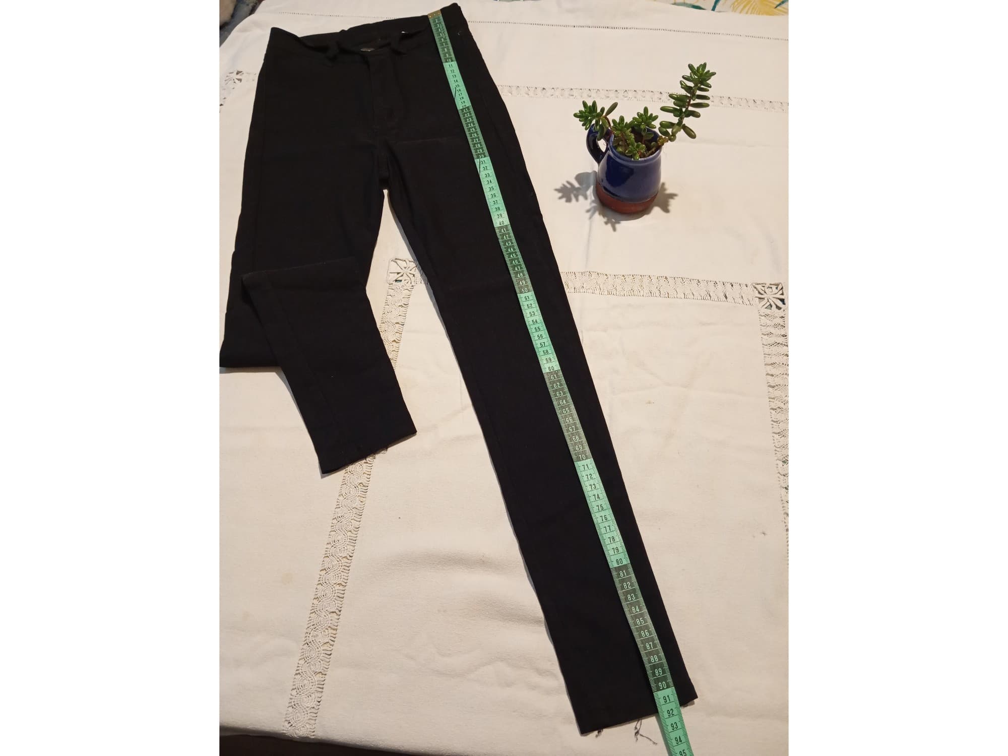 Pantalon chupin de bengalina elastizada. Tiro alto (Nuevo s/etiq)