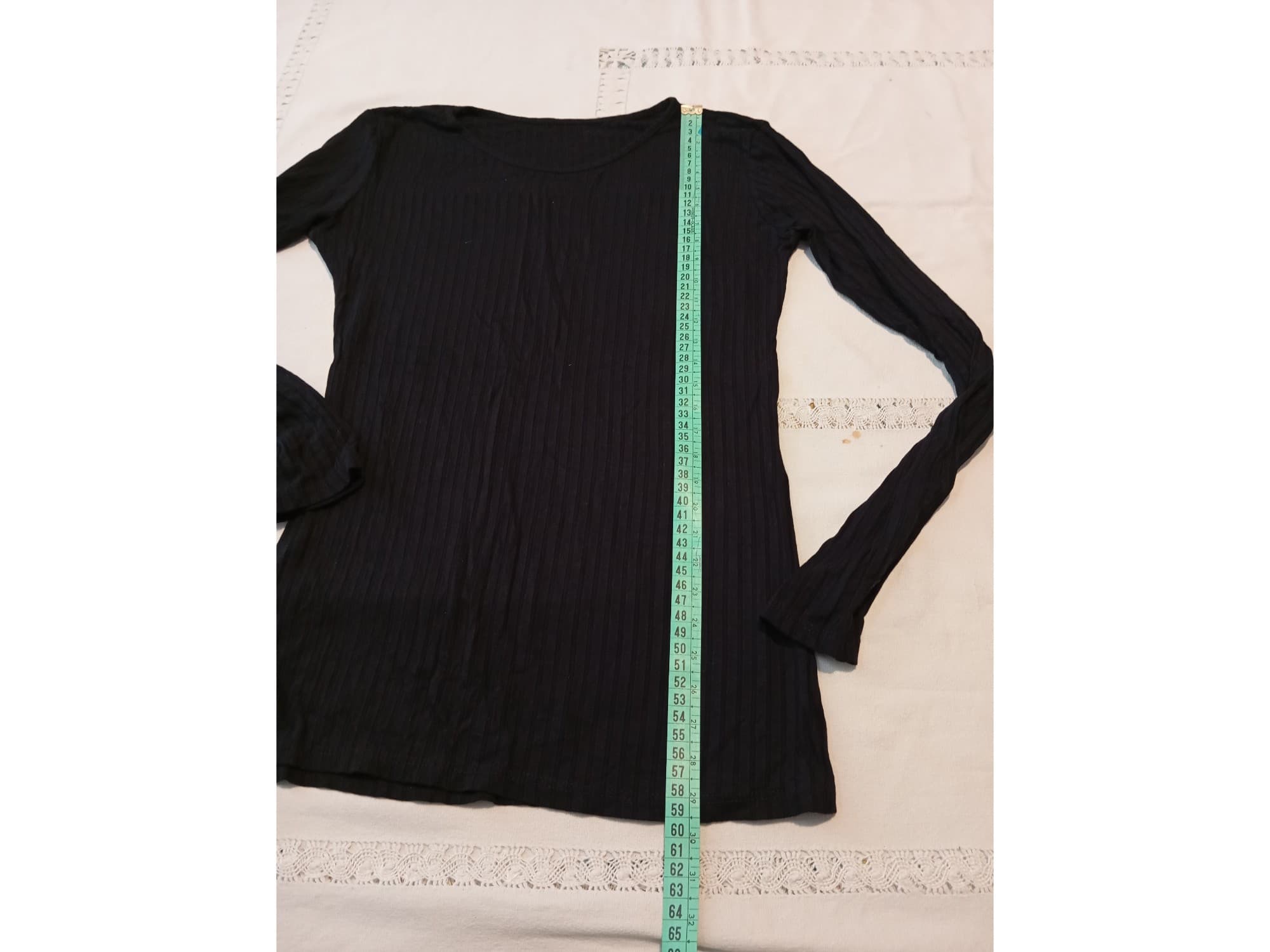 Camiseta, remera manga larga negra (