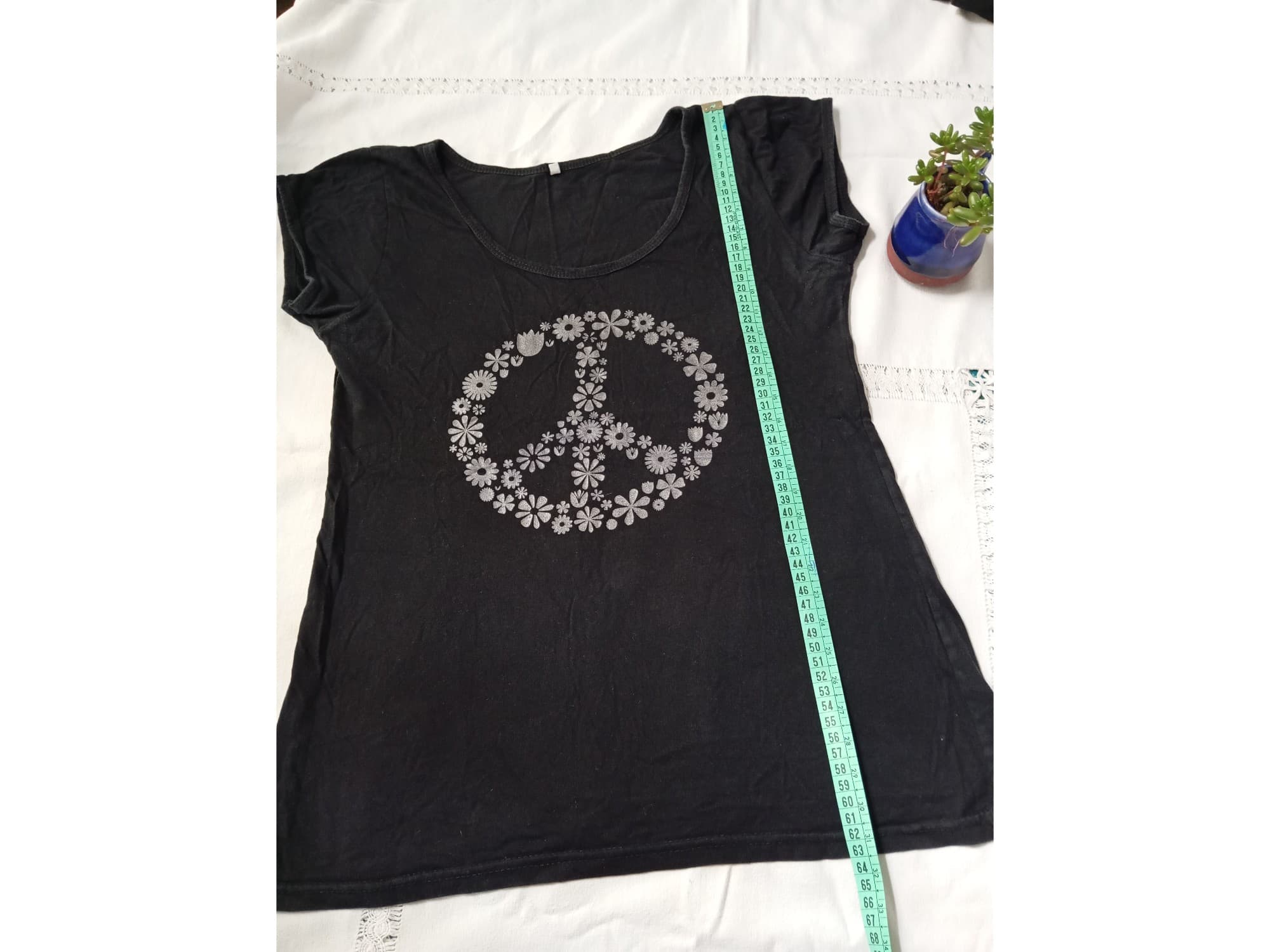 Remera de algodon "Paz". IMPECABLE