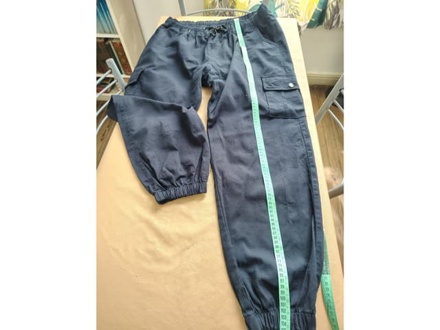 Pantalon cargo de hombre, talle muy amplio