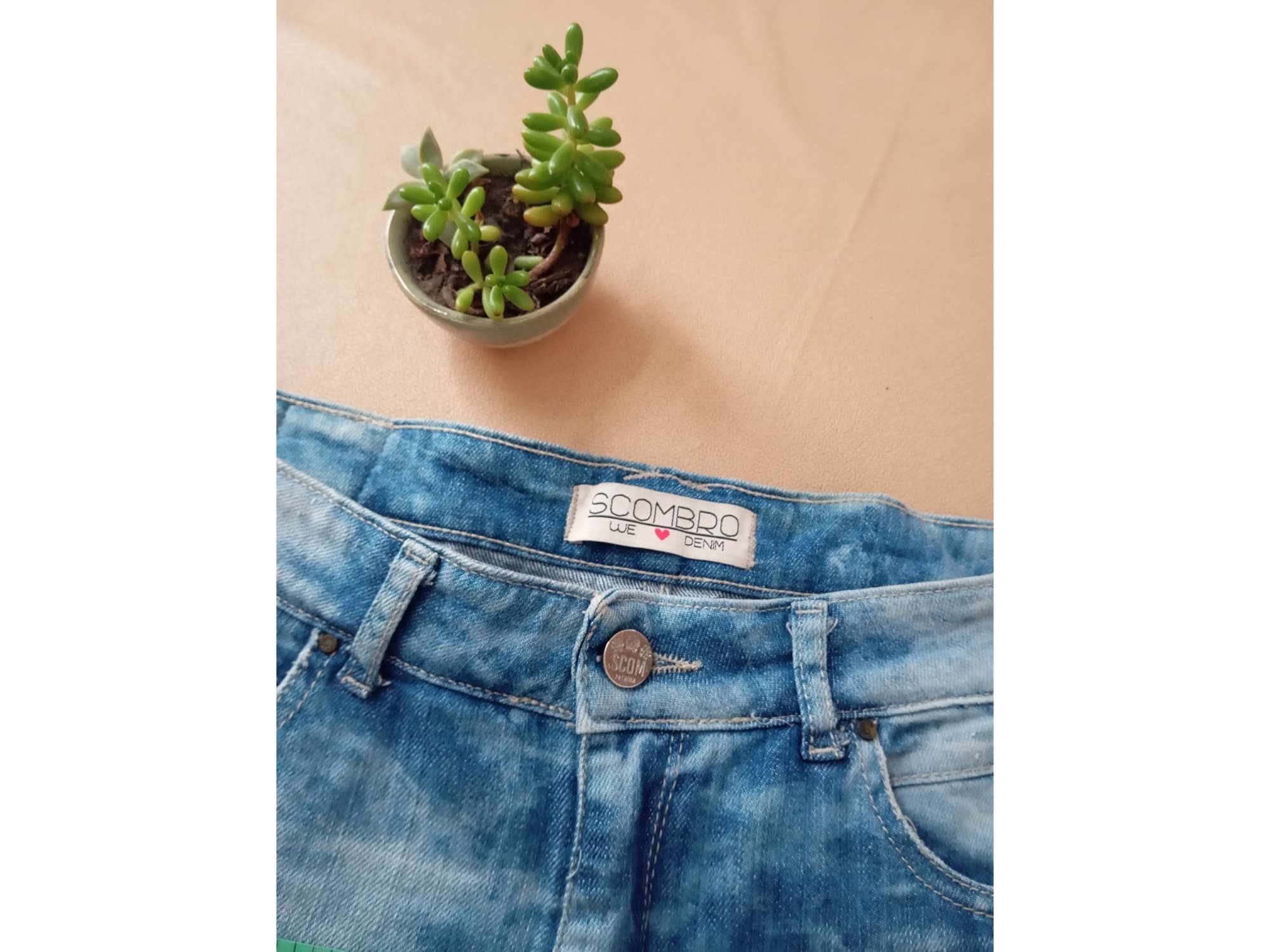 Short de jean Scombro. IMPECABLE