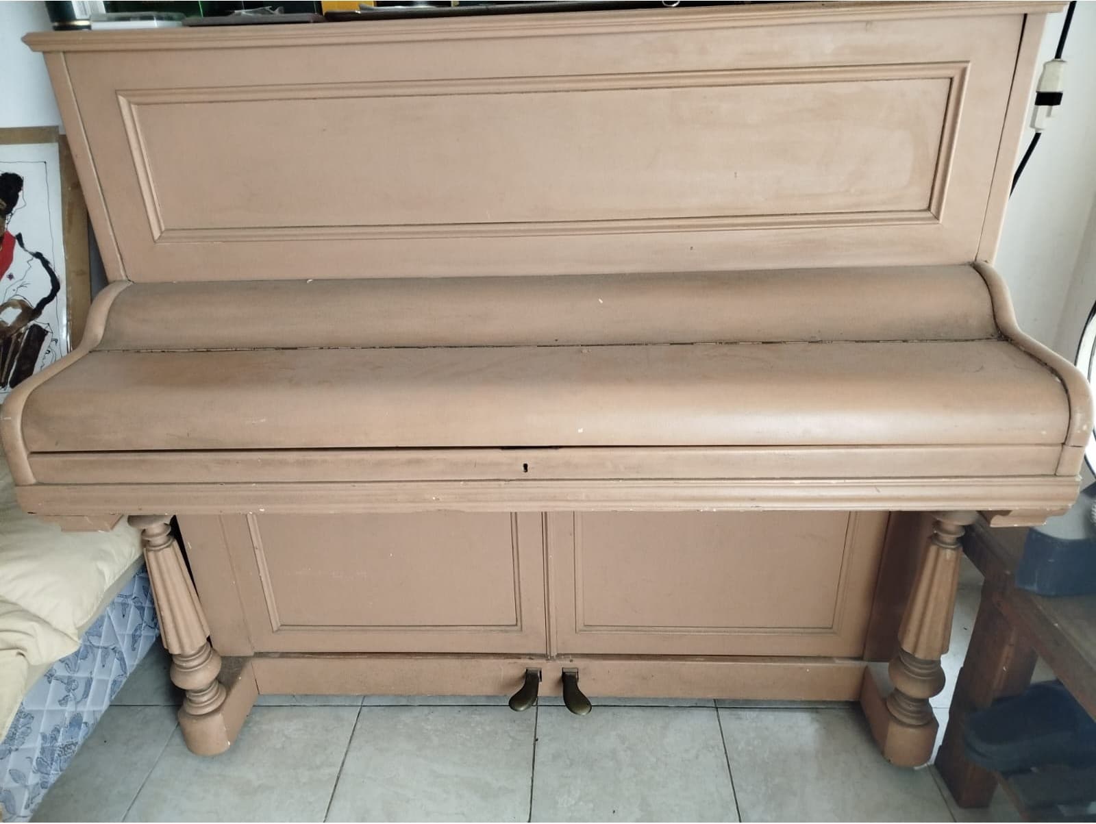 Piano Plana Barcelona excelente estado