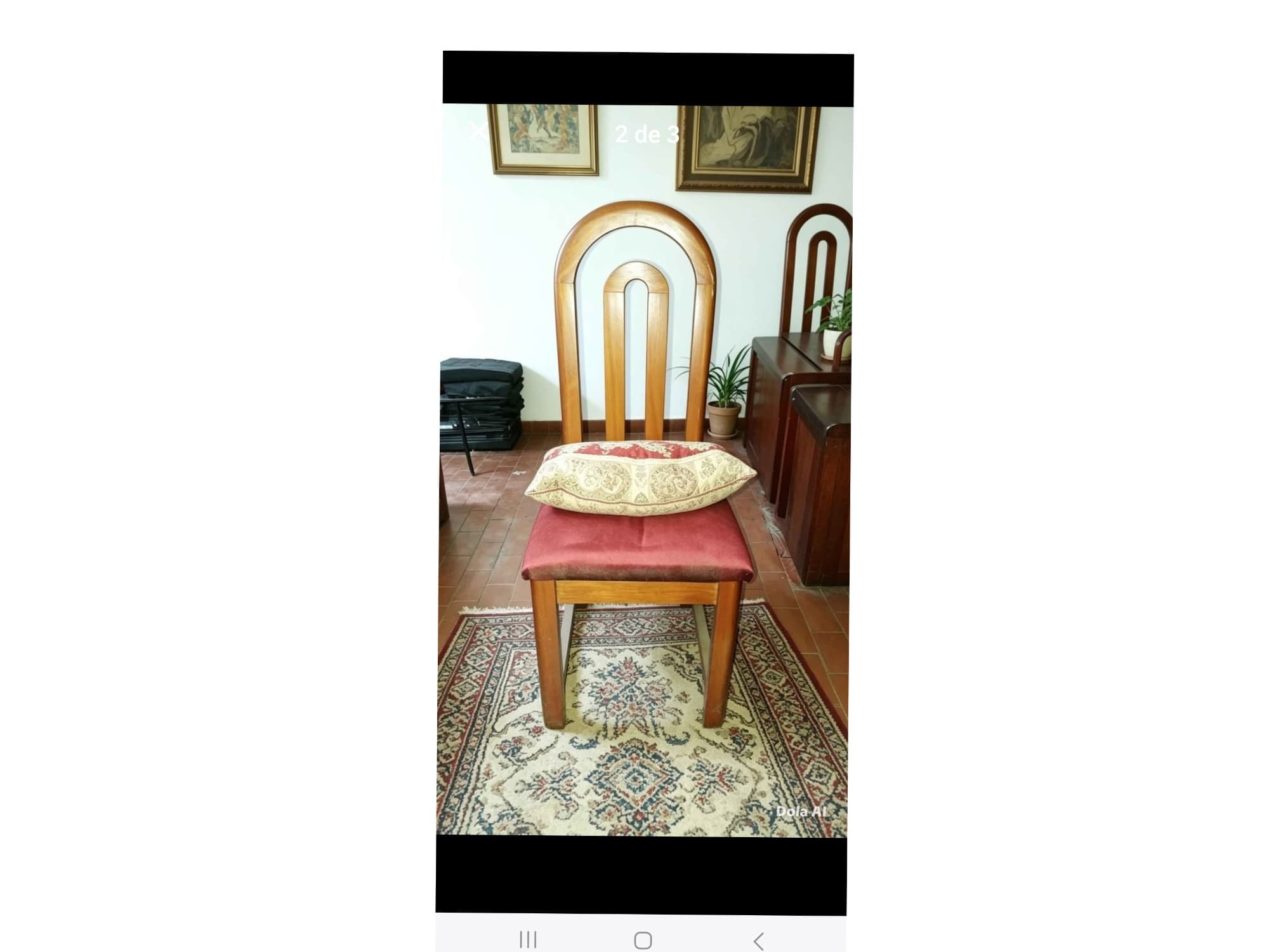 MESA OCTOGONAL CON VIDRIO PROTECTOR Y 4 SILLAS DE PANA