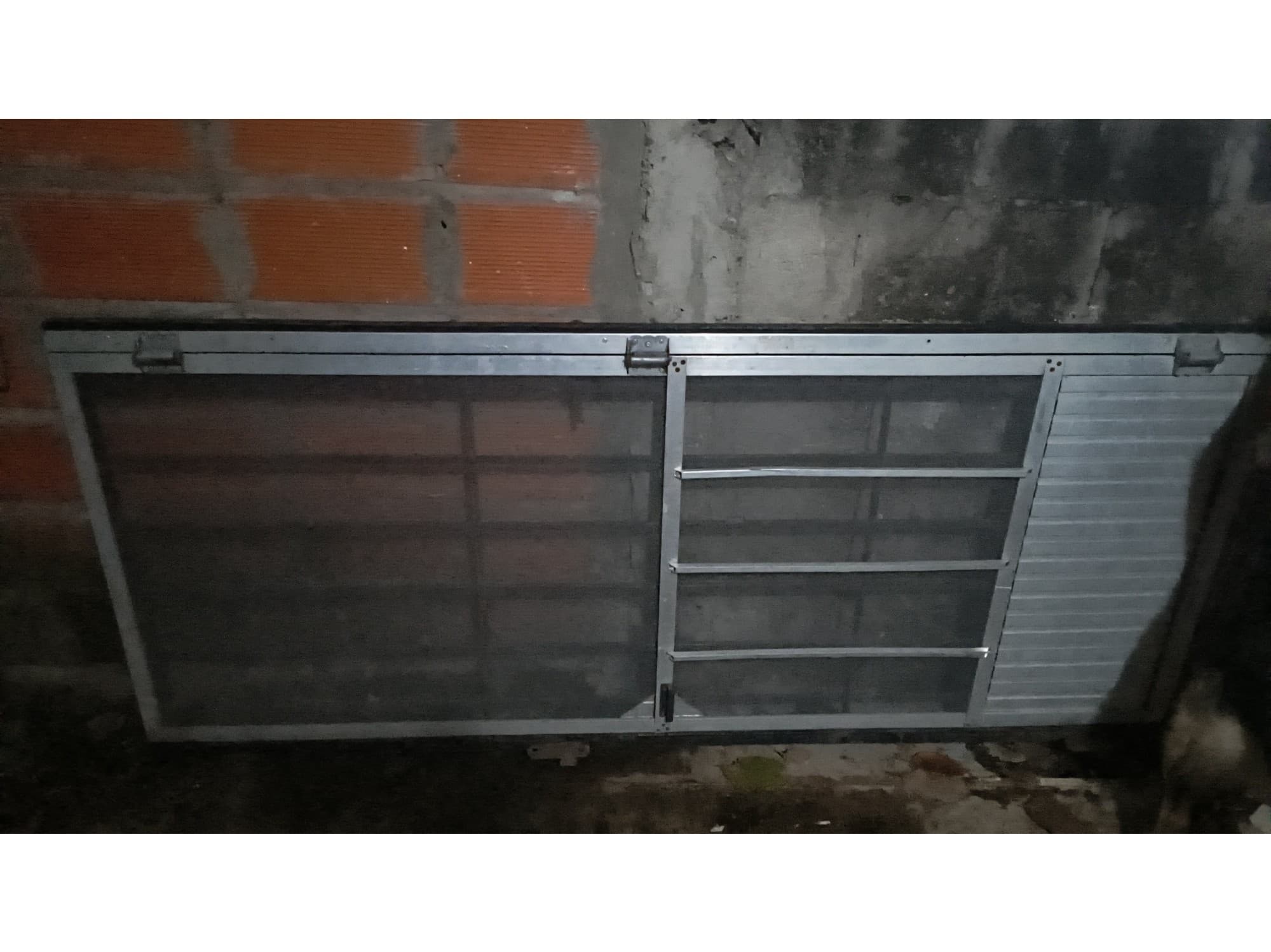 Puerta reja reforzada