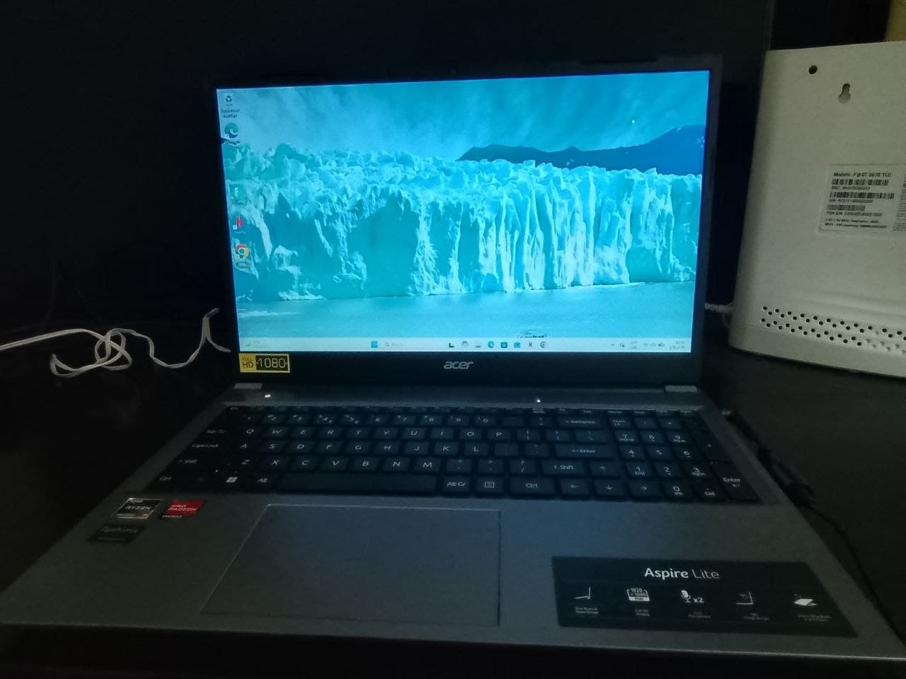 Vendo notebook Acer aspire Lite al 15-41 casi sin uso excelente estado