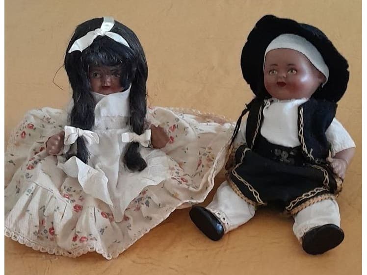 Pareja de muñecos muy antigua